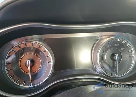 2021 Chrysler 300 S из США, поврежденный, VIN 2C3CCABG3MH525760